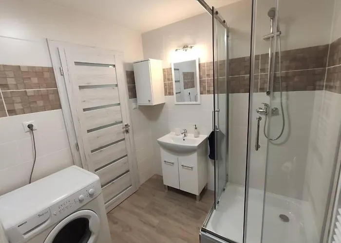 Moderne S Bezplatnym Parkovanim דירה
