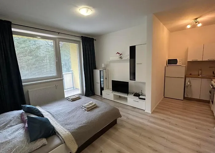 Moderné štúdio S Balkónom V Novostavbe Appartamento Martin