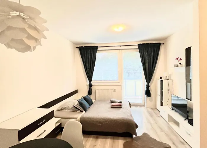 Moderne S Bezplatnym Parkovanim דירה *